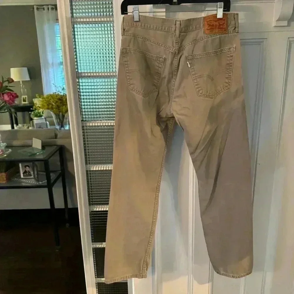 Levi’s men’s 505 5 pocket jeans khaki color size 33 x 32